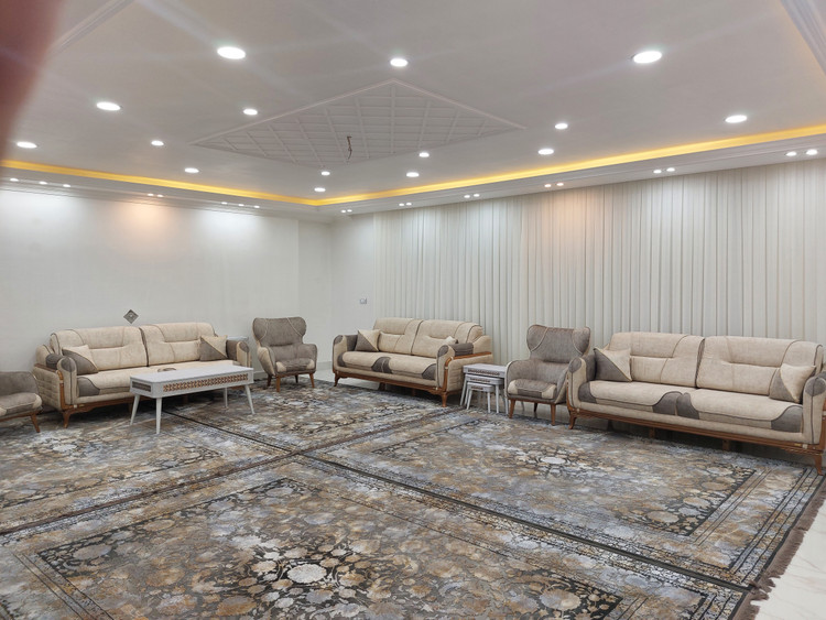 مبل مدرن کامفورد هشت نفره تختخوابشو رنگ کرم