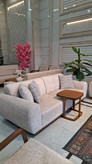 مبل مینیمال هشت نفره رویا همراه ست پاف و جلومبلی و عسلی رنگ کرم